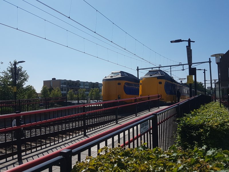 Het station van Bodegraven, toen er nog Koploper-treinen op het traject reden. Inmiddels rijden hier SLT Sprinters. (Foto: Treinenweb)