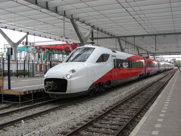 "Fyra V250-trein ging met teveel fouten naar Nederland"