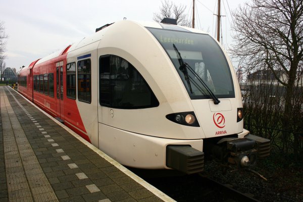Nieuwe station van Roodeschool officieel geopend
