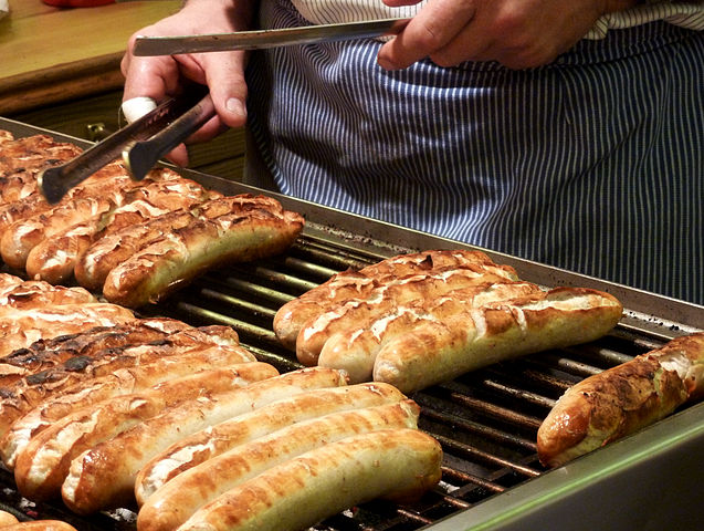 "Beierse Bratwurst op Den Haag Centraal"