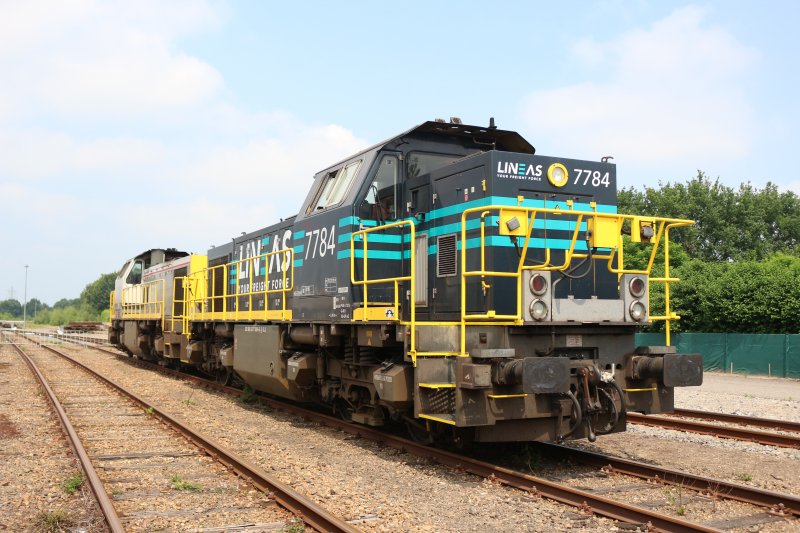 Een HLR77 locomotief van Lineas in Blerick (Foto: Treinenweb)