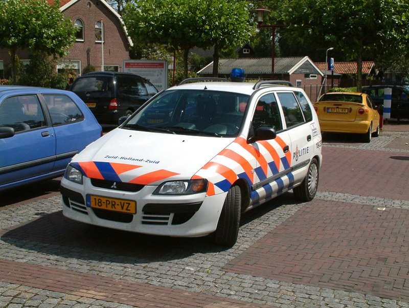 Een archieffoto van een politieauto. (Foto: S.J. de Waard)