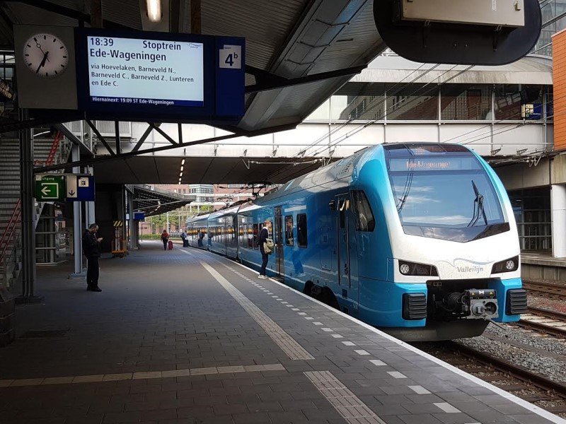 De Valleilijn zal eind 2023 worden overgenomen door Keolis, en verder gaan onder de naam RRReis. (Foto: Treinenweb)