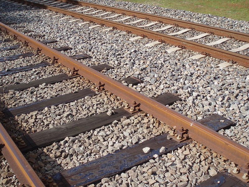 De dienstregeling op het Zeeuwse spoor is weer volledig hervat na herstel van het verzakte spoor. (archieffoto) (Foto: LooiNL)