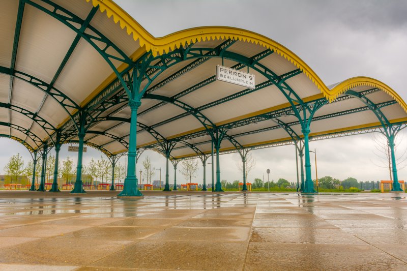 De oude monumentale stationsoverkapping van Utrecht Centraal op het Berlijnplein in Utrecht. (Foto: Gerben van Rijsswijk)