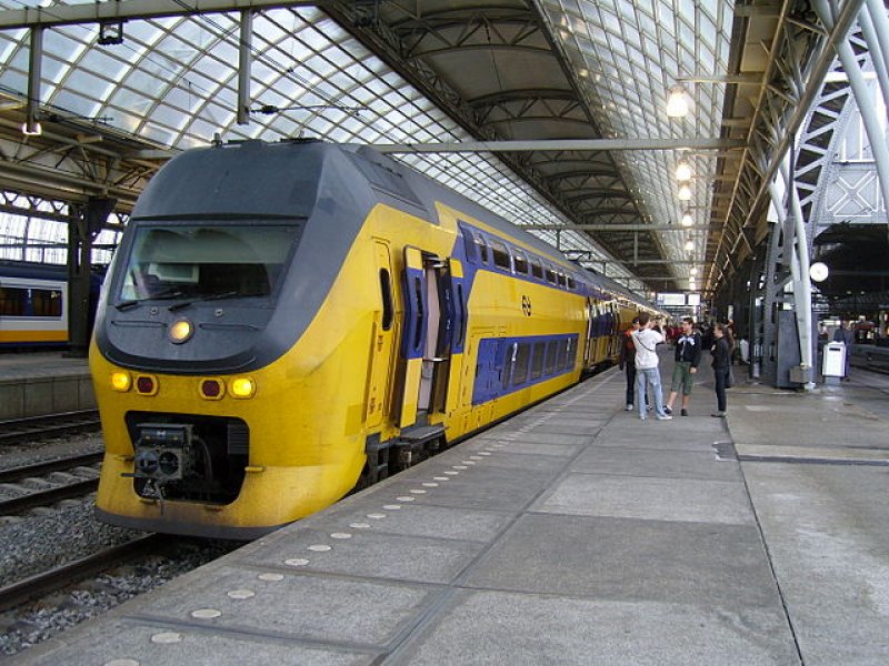 De komende vijf jaar zal station Amsterdam Centraal grondig op de schop gaan. (Foto: Joshua6464)