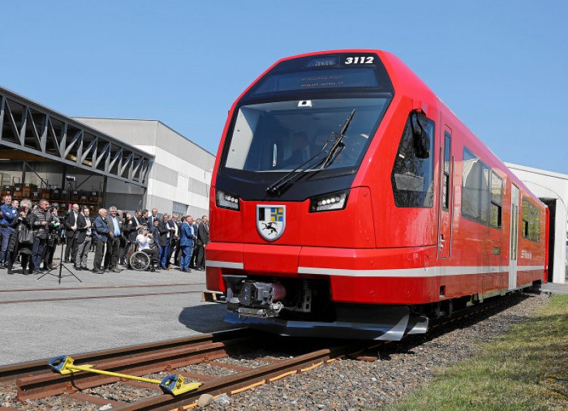 De Capricorn trein van de Rhtische Bahn (Foto: Stadler RhB)