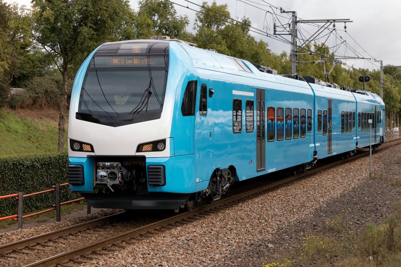 Alle OV-bedrijven kunnen tot het najaar van 2022 steun blijven krijgen van het kabinet. (Foto: Roel Hemkes)