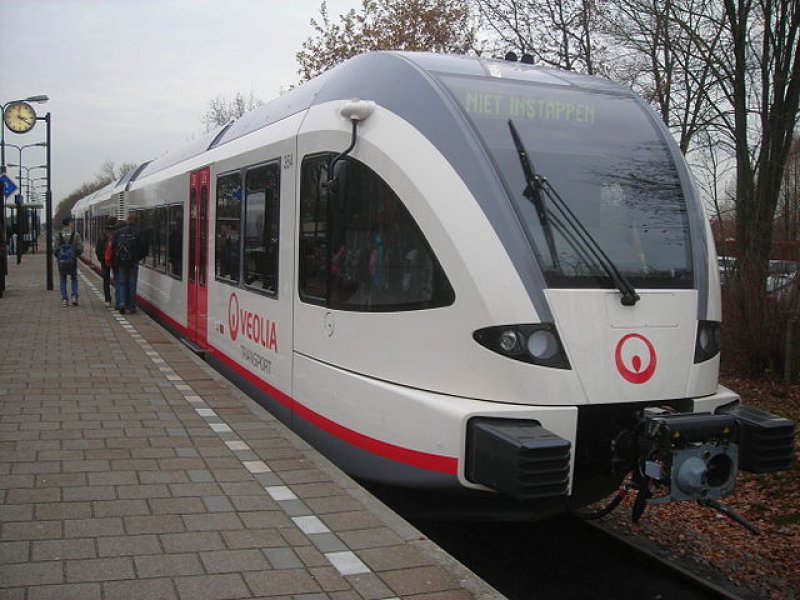 Een trein van Veolia die later uiteindelijk naar Arriva ging (Foto: Erik1980 (Wikipedia))