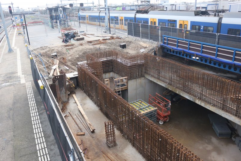 De nieuwe tunnel in aanbouw.