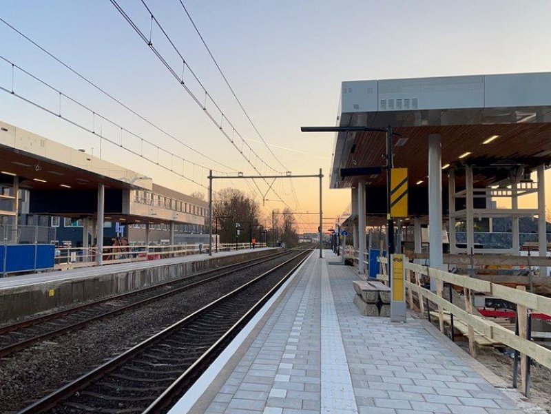 Het nieuwe perronsdak van Alkmaar Noord (Foto: Thomas van der Meer)