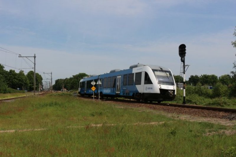 Een LINT dieseltrein van Arriva tussen Marinberg en Almelo 