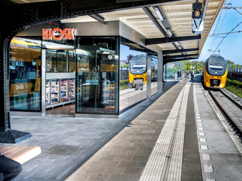 De perron van station Castricum (Foto: Gerrit Serne)