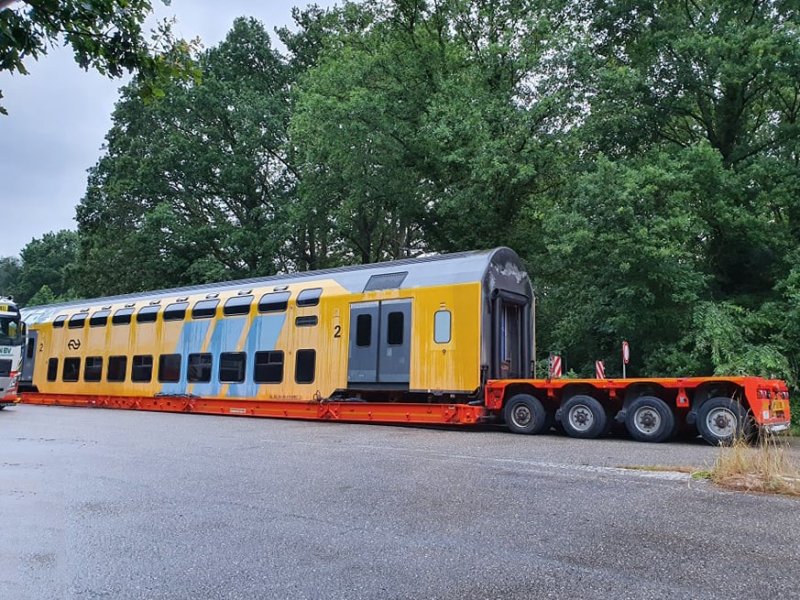 De aankomst van de DDM-rijtuigen op de academie (Foto: Jay Messerschmidt)