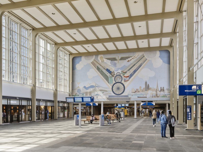 De wandschildering is vanaf nu beter zichtbaar (Foto: NS)