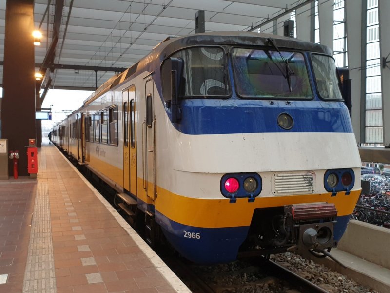 Een driedelige SGM op Rotterdam Centraal. (Foto: )