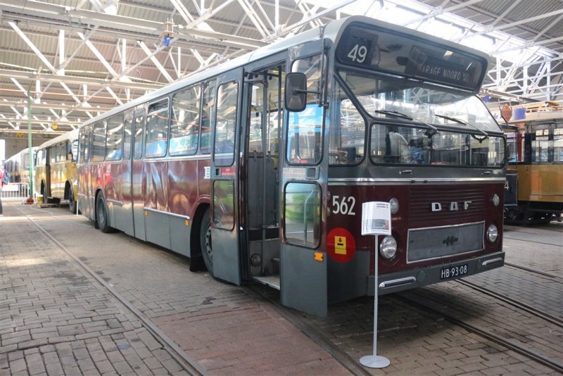 De RoMeo is niet enkel opgezet voor het behouden van trams. Ook bussen vallen onder hun collectie.
