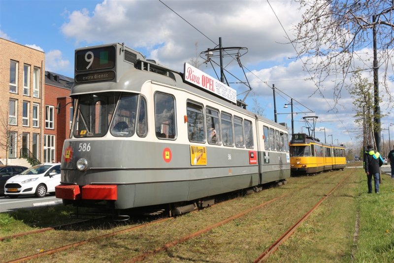 Op de Keulse Vaart konden we beide trams nog even op de foto zetten.