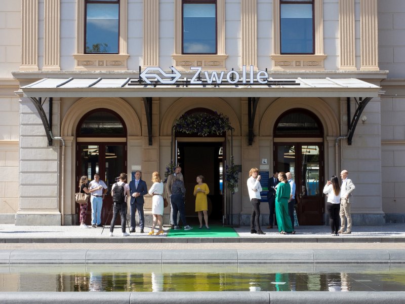 De officile heropening van het stationsgebouw. (Foto: NS)