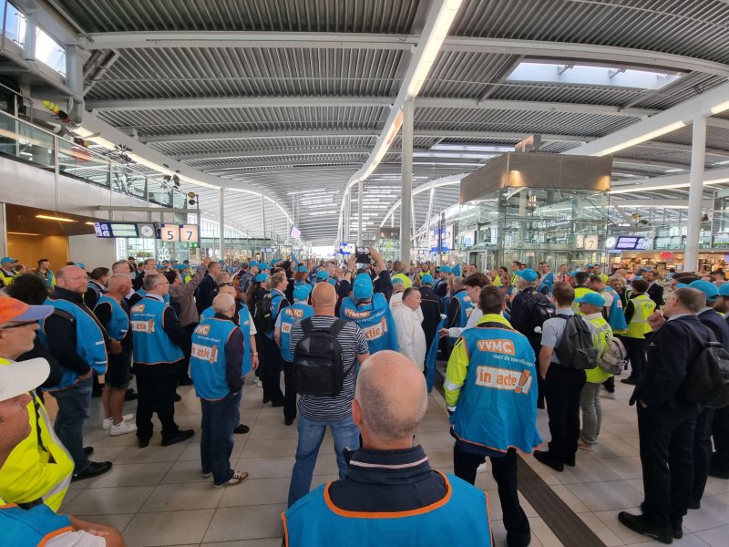 De actie begon in de ochtend op Utrecht Centraal. (Foto: )