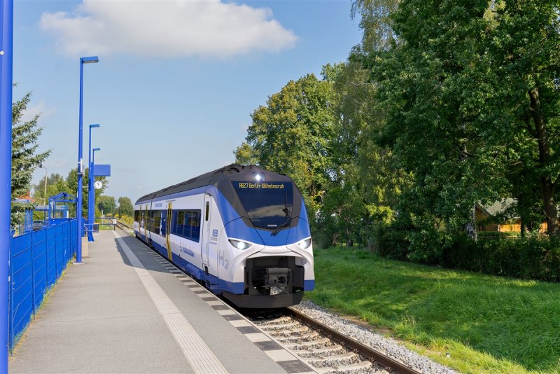 Een concept-art van de Mireo in de wit-blauwe kleurstelling van de NEB. (Foto: Siemens Mobility)