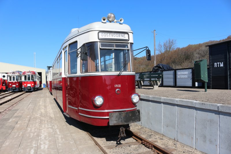 Een van de nostalgische trams van de RTM Ouddorp. (Foto: Treinenweb)