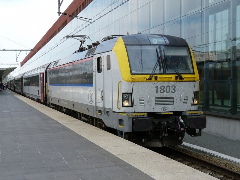 Een HLE18 locomotief van de NMBS (Foto: Michiel Dumon)