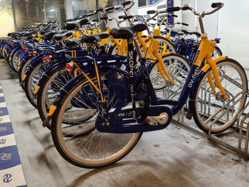 Het aantal OV-fietsen wordt de komende maanden uitgebreid tot 1.450 extra fietsen. (Foto: Treinenweb.nl)
