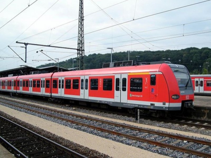 De S-bahn van Stuttgart die ook de plaatselijke kleinere stations bedient. (Foto: Kaffeeeinstein)