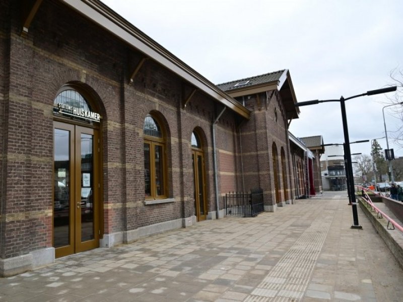 Het station van Roermond waar de nieuwe bloemist zal komen. (Foto: NS)