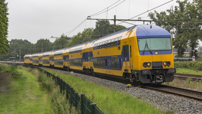 Over enkele weken zal een van de sporen bij station Olst worden gesaneerd. (Foto: Rob Dammers)