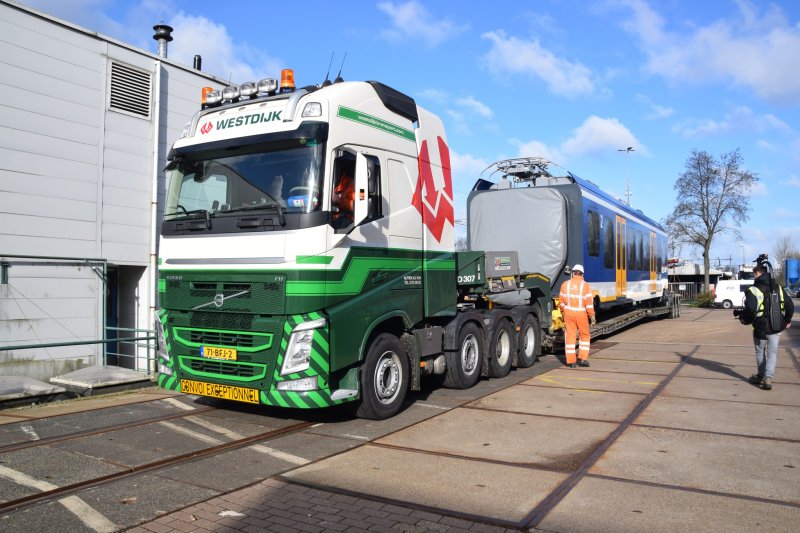 De aankomt van een tussenbak in de werkplaats Zaanstraat. (Foto: Nico Koller)