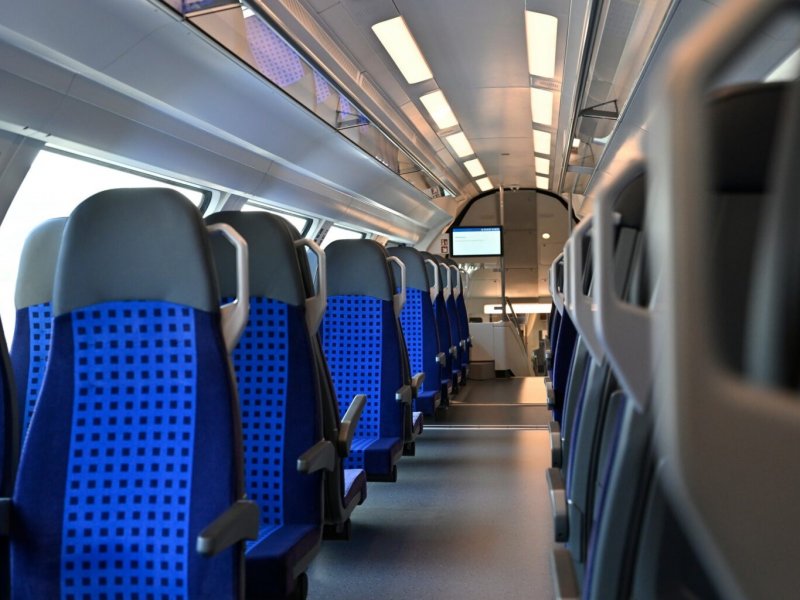 Het interieur van de nieuwe Siemens Desiro HC voor in Bereien en Thringen. (Foto: Siemens AG)