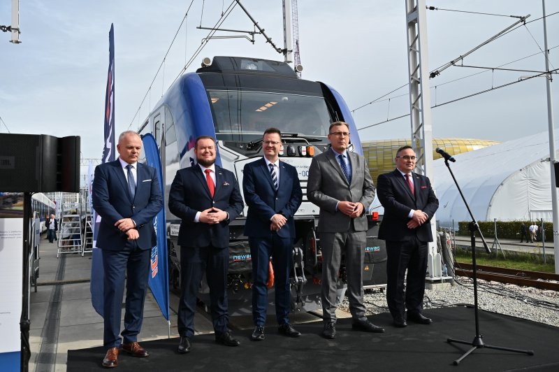 De presentatie van de Newag Griffin voor PKP IC. (Rechten: PKP IC)