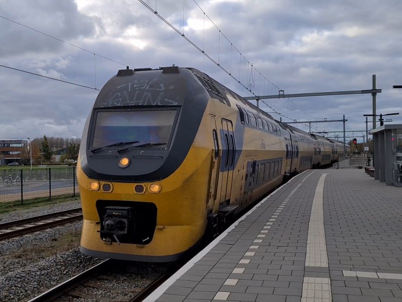 Vanwege een spoorverzakking is de dienstregeling tussen Roosendaal en Vlissingen beperkt. (Foto: Treinenweb)