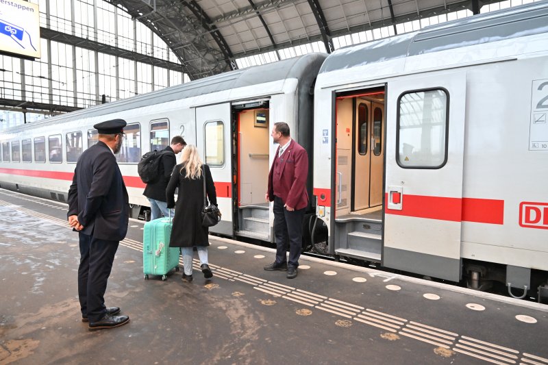 De IC Berlijn rijdt nu een half uur sneller naar de Duitse hoofdstad. (Foto: NS)