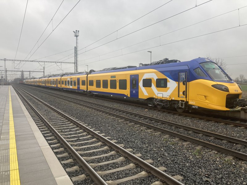 De ICNG die ook geschikt zal zijn voor het Duitse spoornetwerk is 14 december 2023 aangekomen in Tsjechi voor testritten. (Foto: VUZ_as (Testcentrum Tsjechi))