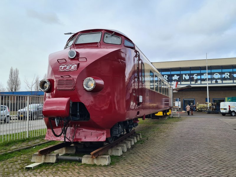 De TEE Express bij het Transport Museum in Nieuw Vennep. (Foto: Treinenweb.nl)