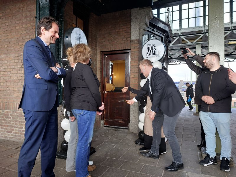 De nieuw geopende StationsHuiskamer op station Deventer. (Foto: NS)