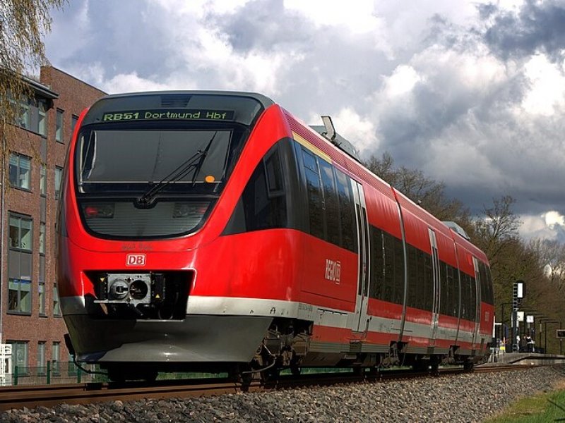 In de toekomst zullen deze dieseltreinstellen van DB Regio verleden tijd zijn tussen Enschede en Dortmund. (Foto: Jacek Rużyczka)