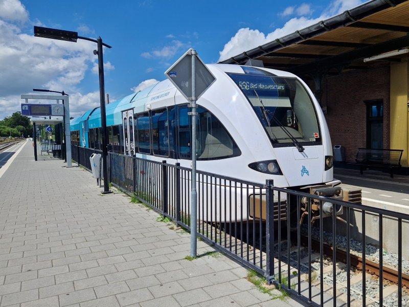 Vanaf zondagavond 10 augustus tot 23 augustus rijden er geen treinen tussen Zuidbroek en Bad Nieuweschans. (Foto: Treinenweb/Clayweb)