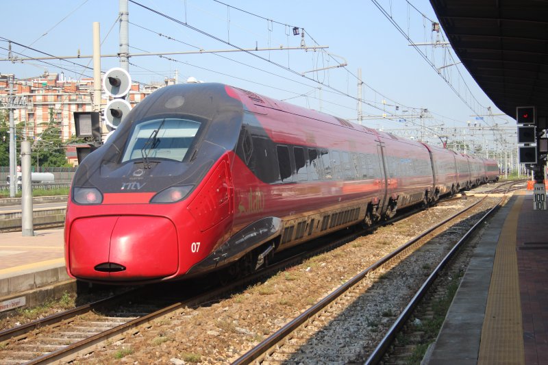 Internationale vervoerder Virgin bestelt 12 Avelia Stream hogesnelheidstreinen bij Alstom