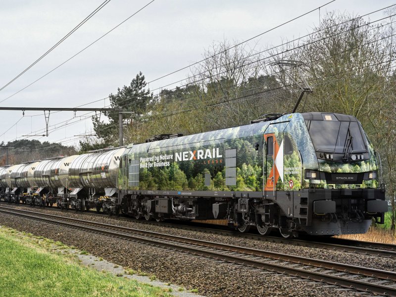 Een concept-art van de nieuwe locomotieven voor NexRAIL. (Foto: BVT)