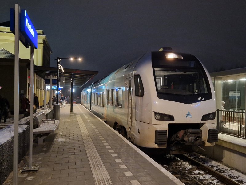 De WINK-trein is ook in Winschoten gespot. (Foto: Treinenweb/Clayweb)