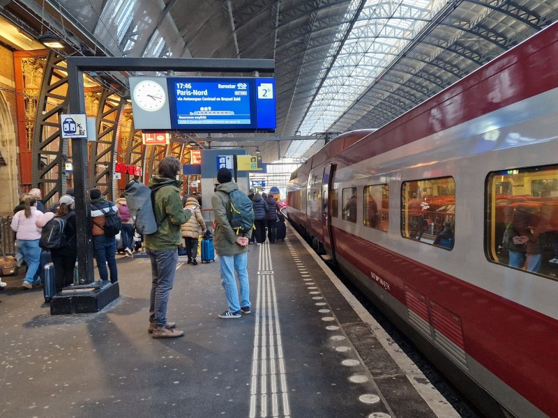 Het tweede seizoen van de documentaireserie Amsterdam Centraal 24/7 is op National Geographic en Disney Plus verschenen. (Foto: Treinenweb/Clayweb)