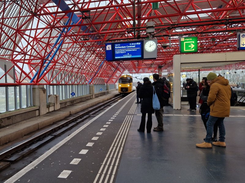 Als het aan Progressief Nederland (GL-PvdA) ligt komt er een klimaatticket voor goedkope ritten met het OV.  (Foto: Treinenweb/Clayweb)