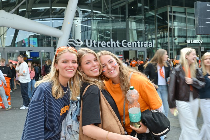 Ook Utrecht kreeg op Koningsdag veel bezoekers te verwerken. (Foto: NS.nl)