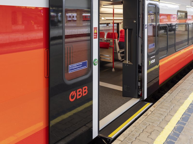 De nieuwe trein is gelijkvloers. (Rechten: OEBB / Harald Eisenberger)