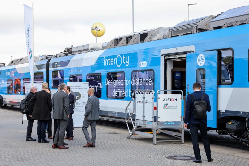 Iedereen kon tijdens InnoTrans een kijkje nemen aan boord van deze trein. (Rechten: Messe Berlin GmbH)