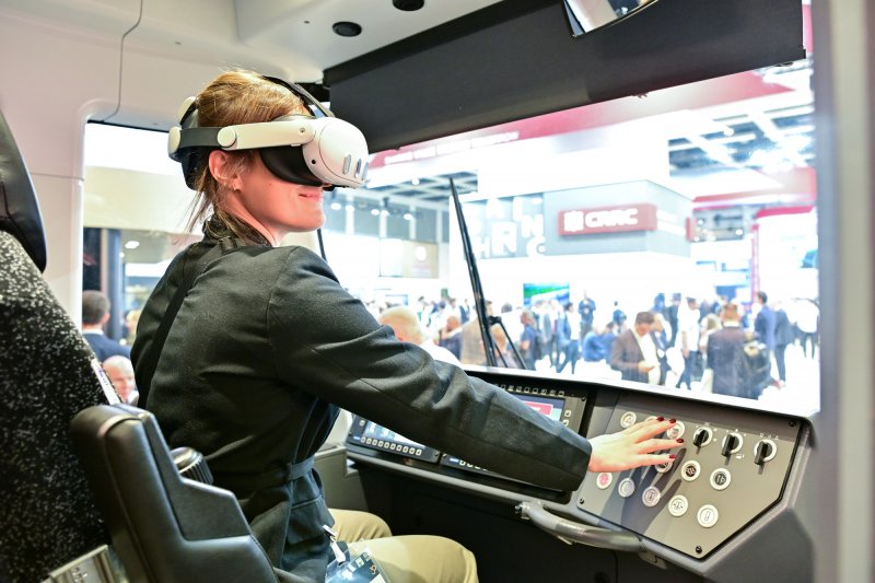 Diverse bezoekers gingen een Virtual Reality-ervaring zeker niet uit de weg. (Rechten: Messe Berlin GmbH)